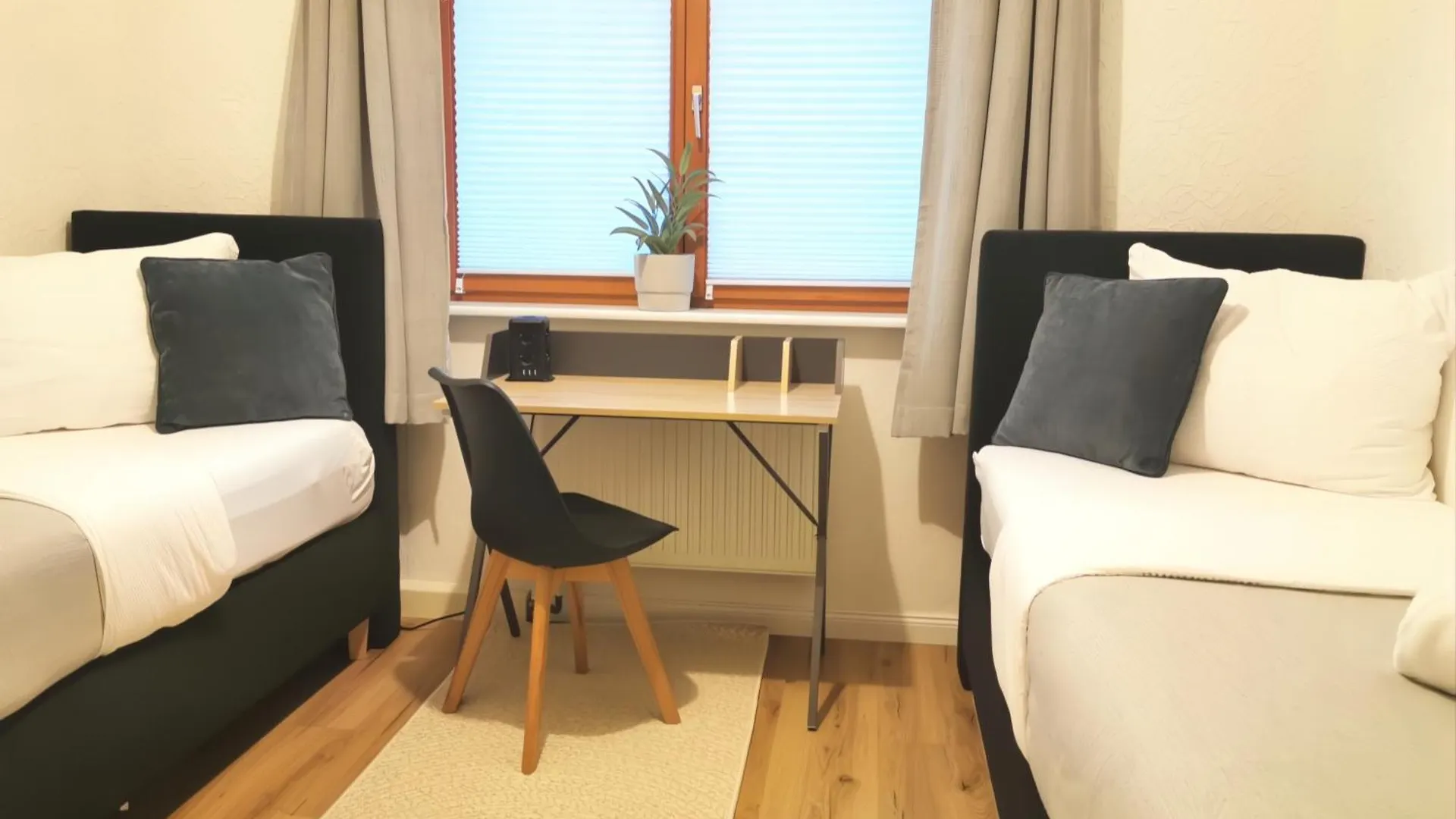 Apartment Horizon 2 - Ferienwohnung Playmobil Funpark Und Naehe Messe Nuernberg Mit Parkplatz 4Pers 24H Self Checkin Zirndorf